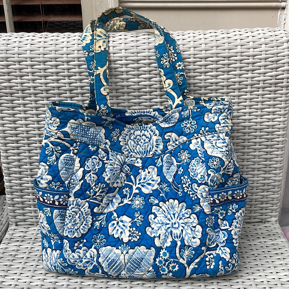 Vera Bradley Blue Lagoon Large Tote Bag/Tote